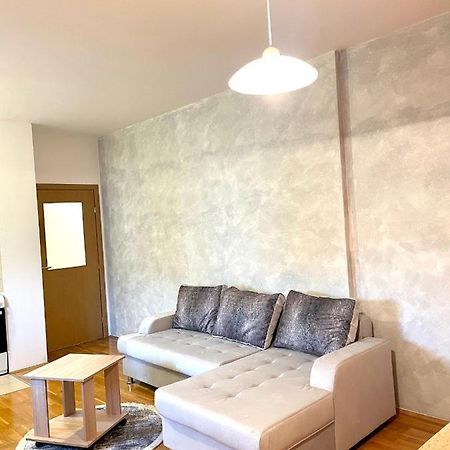 Naki Apartmani Podgorica Exterior foto